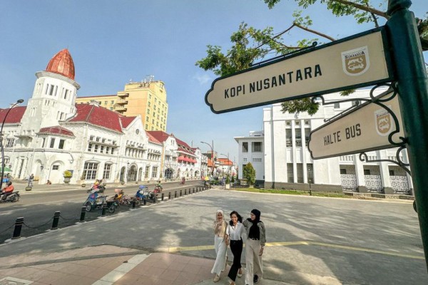 Menyusuri Jejak Sejarah Surabaya